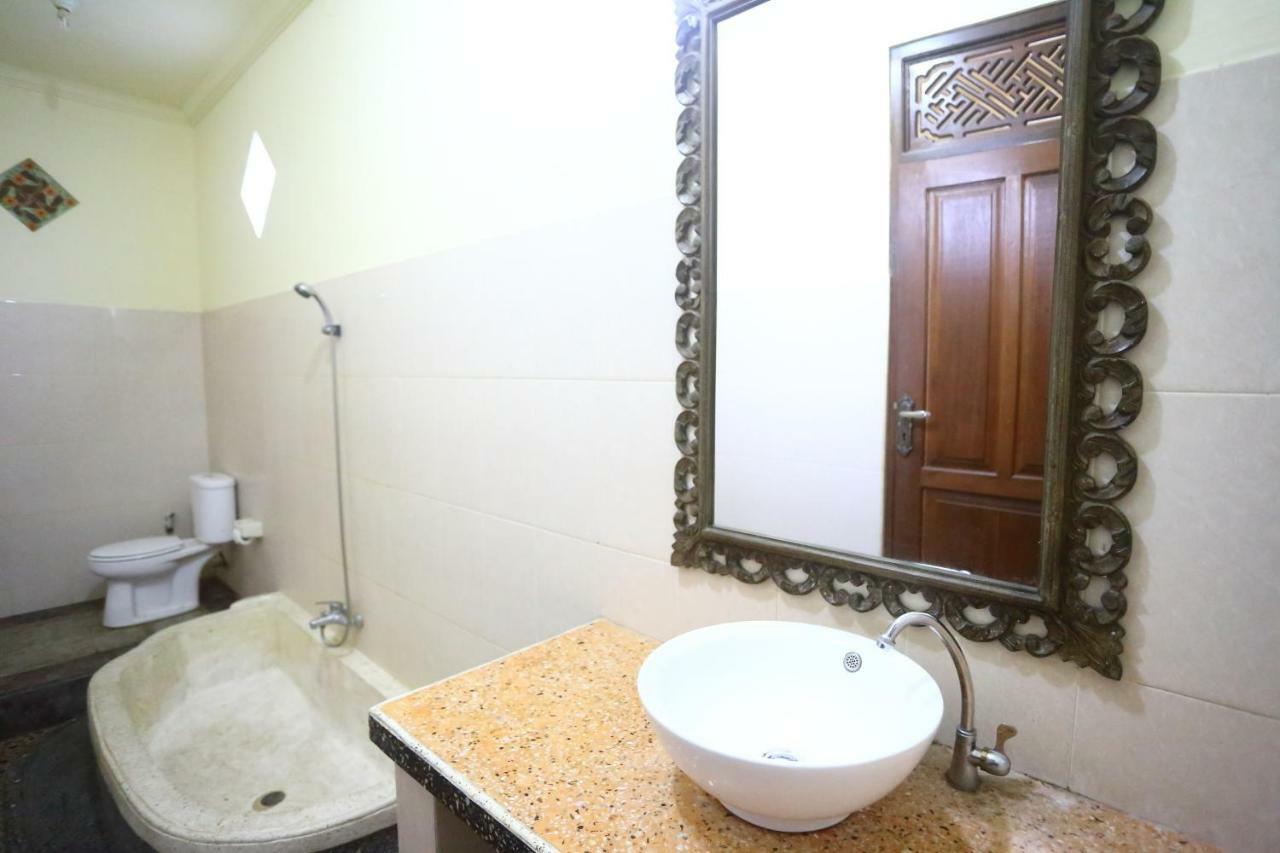 Loka Sari Guest House And Spa Ubud  Exterior photo
